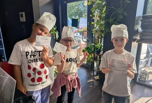 Dzień Chłopaka w Pizzerii Samolot – warsztaty kulinarne klasy 2b