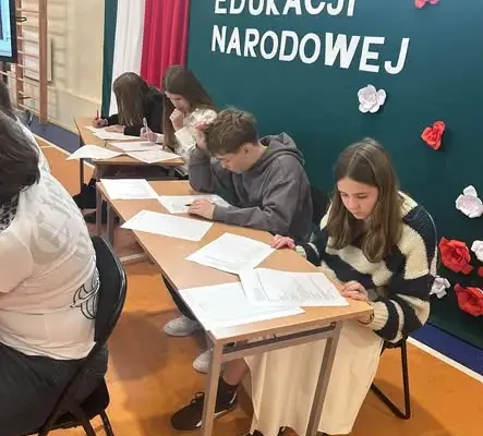 Wirtualna lekcja o Sejmie w szkole z okazji Dnia Edukacji Narodowej
