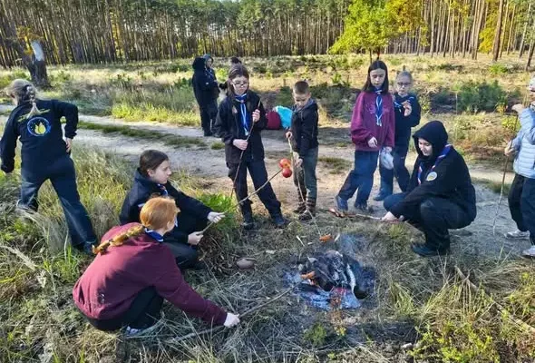 Harcerze z Wołowa posadzili nowy las w leśnictwie Orzeszków