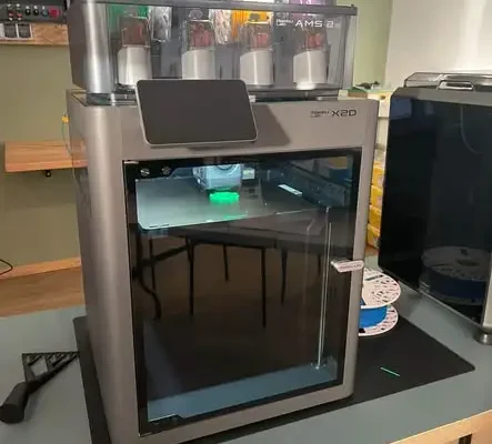 Nauczyciele z Zespołu Szkół w Legnicy na szkoleniu z mechatroniki i druku 3D