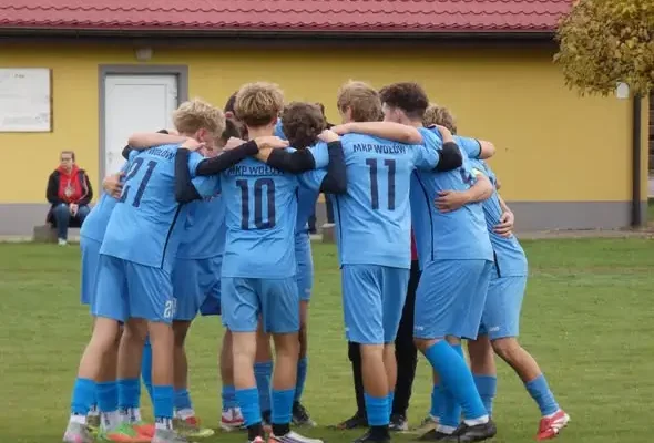Derby dla MKP Wołów: juniorzy młodsi wygrywają 4:1 z AP Brzeg Dolny