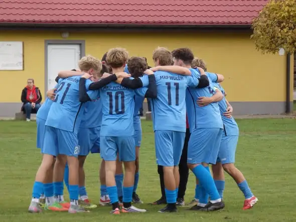 Derby dla MKP Wołów: juniorzy młodsi wygrywają 4:1 z AP Brzeg Dolny